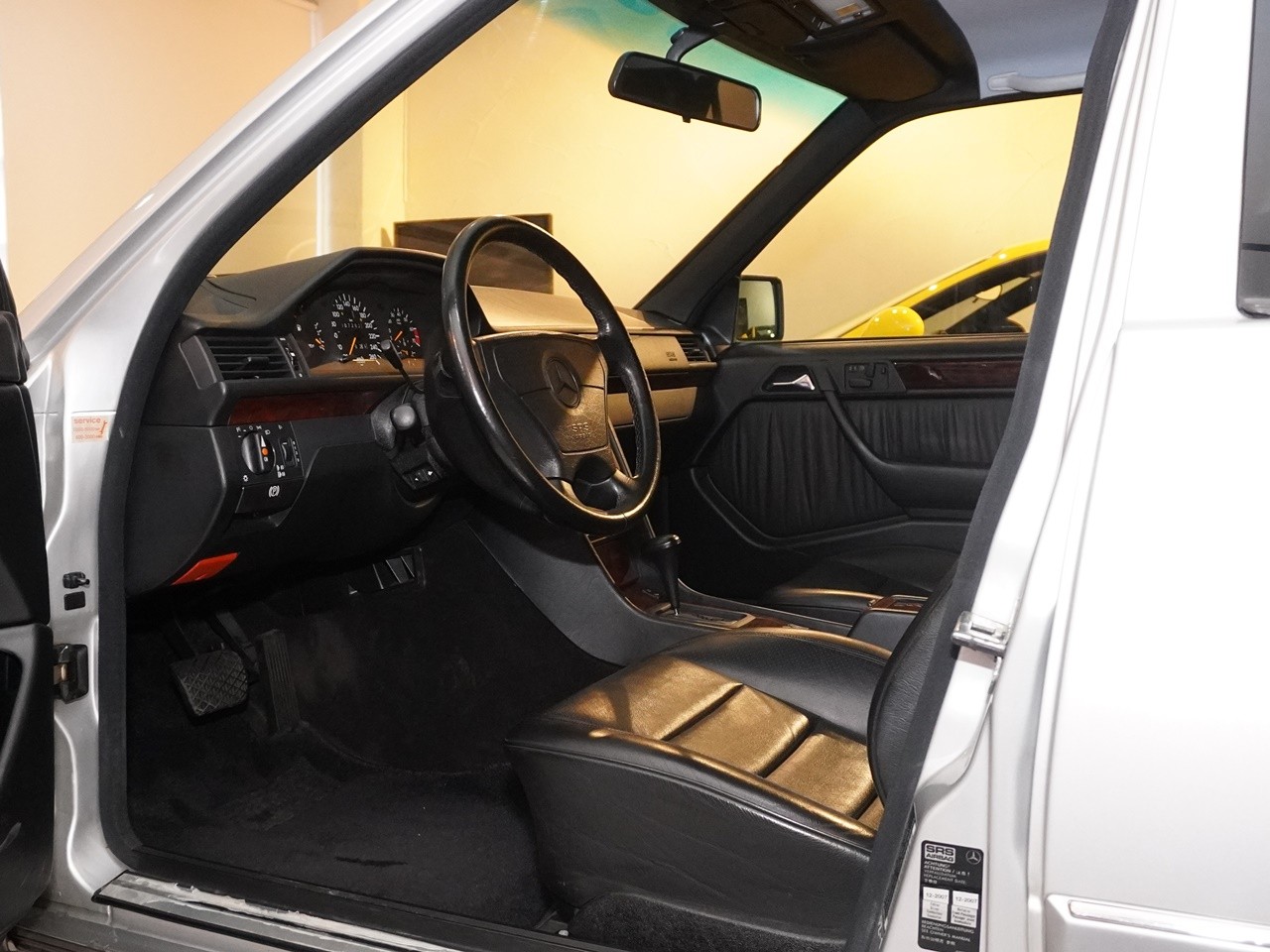 ブログ| メルセデスベンツ W124 500E！！！ | 輸入中古車のガレージ